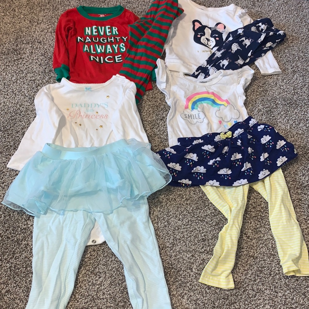 Carters Lot of 4 matching outfits